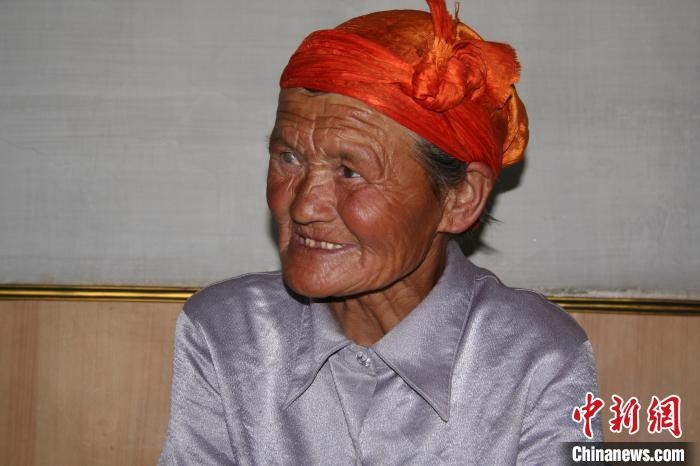 薩仁托婭拍攝的“草原母親”?！∷_仁托婭供圖