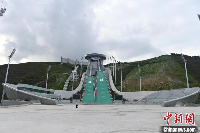 “雪如意”近景?！〉杂鸺?攝