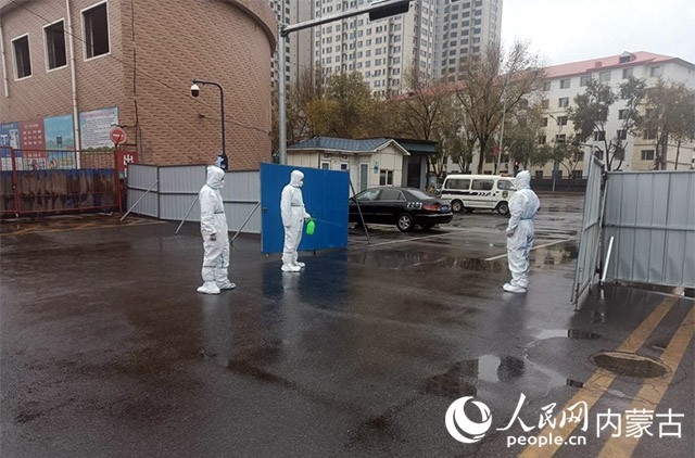 東瓦窯市場(chǎng)有序恢復(fù)開(kāi)放。賽罕區(qū)融媒體中心供圖