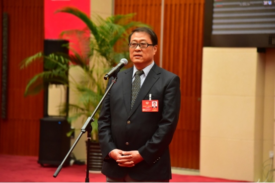 內(nèi)蒙古兩會(huì) “委員通道dierchang1226.png