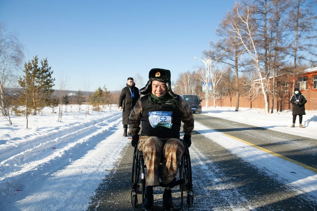 中共黨員、一等功榮立者王曙光不畏嚴(yán)寒，挑戰(zhàn)自我（王鵬）.jpg
