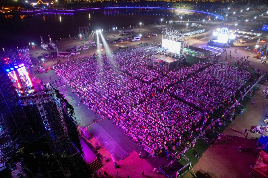 “如七而遇 相思烏?！边@場(chǎng)七夕主題音樂(lè)會(huì)甜出圈137.png