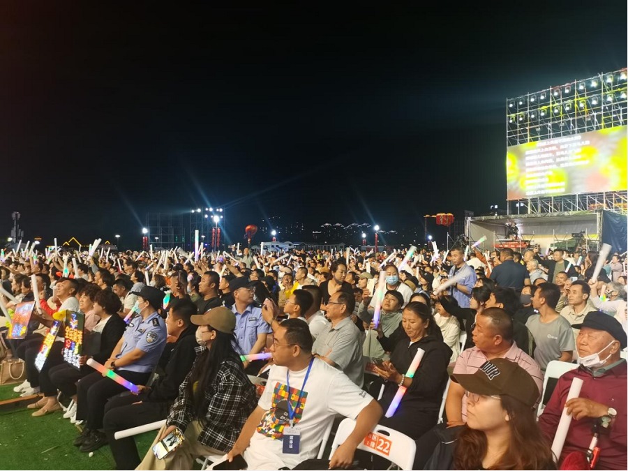 “如七而遇 相思烏?！边@場(chǎng)七夕主題音樂(lè)會(huì)甜出圈665.png