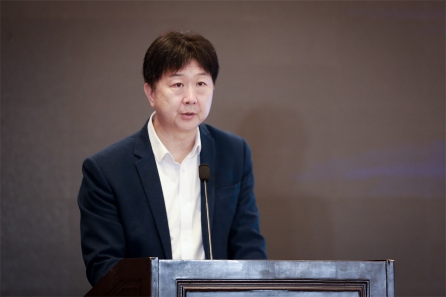 中國(guó)民主法制出版社黨委書(shū)記、社長(zhǎng)、總編輯 劉海濤