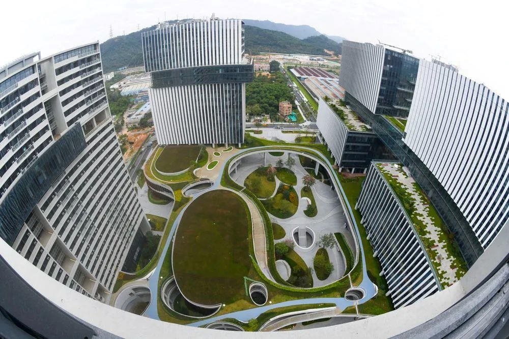 △位于深圳的光明科學(xué)城啟動區(qū)。預(yù)計今年啟動區(qū)的合成生物大科學(xué)裝置將部分投入使用。