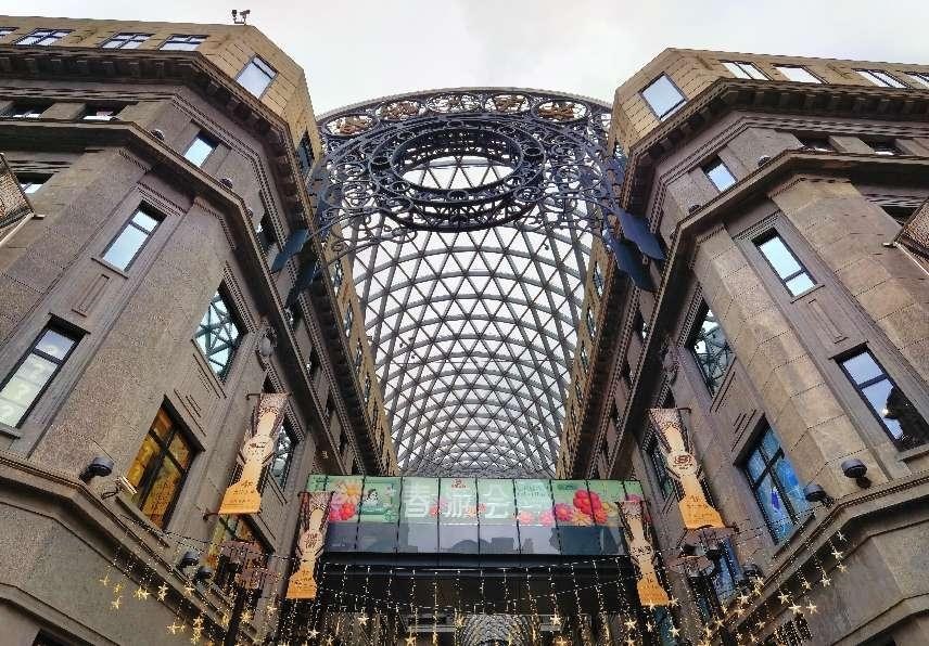 外灘中央廣場(chǎng)內(nèi)景。人民網(wǎng)記者 楊文全攝