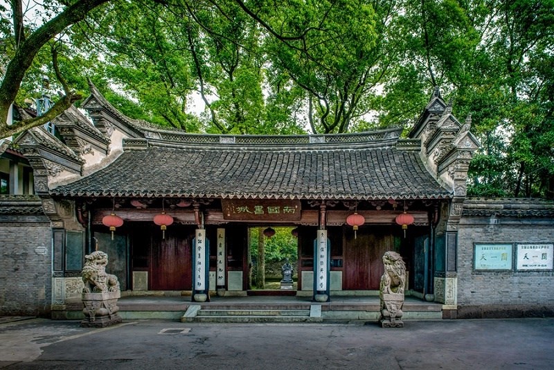 天一閣正門。 天一閣博物院供圖