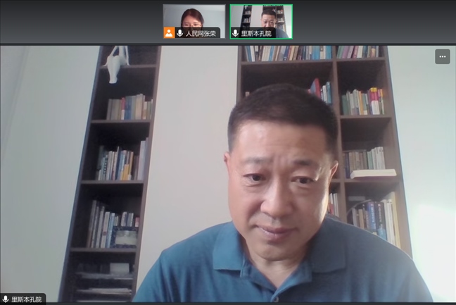 里斯本大學(xué)孔子學(xué)院中方院長(zhǎng)王錦程。 采訪截圖