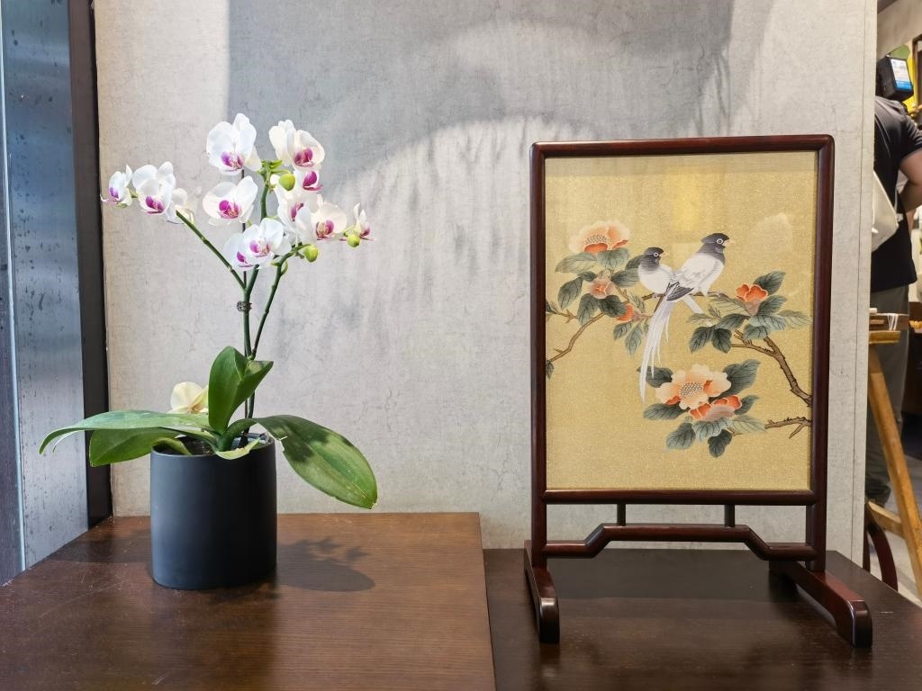 平江路上蘇繡工作室一角。新華社記者 楊依軍 攝