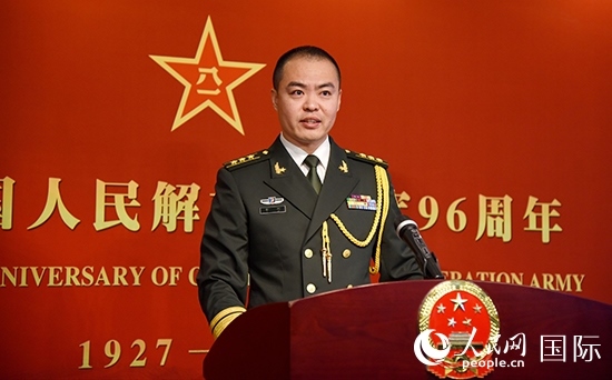 中國駐瑞典大使館李珂副武官致辭。人民網(wǎng)記者 殷淼攝