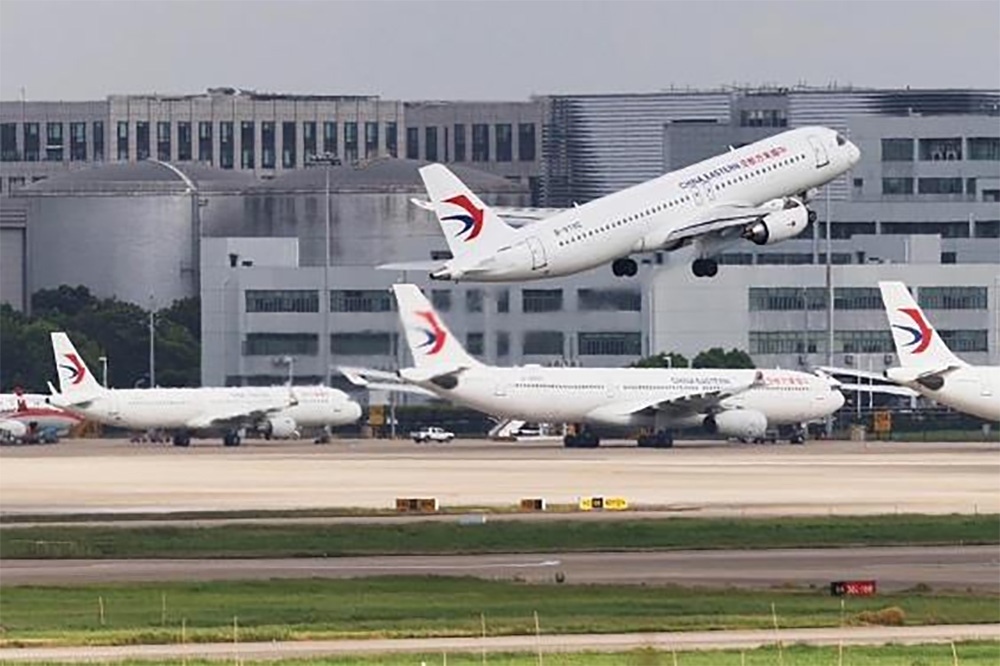 2023年8月2日，東航第二架國產(chǎn)C919大型客機執(zhí)飛滬蓉空中快線。