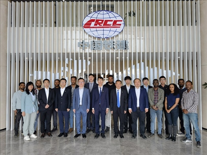 中國土木福州設(shè)計院埃塞分院團(tuán)隊合影。受訪對象供圖