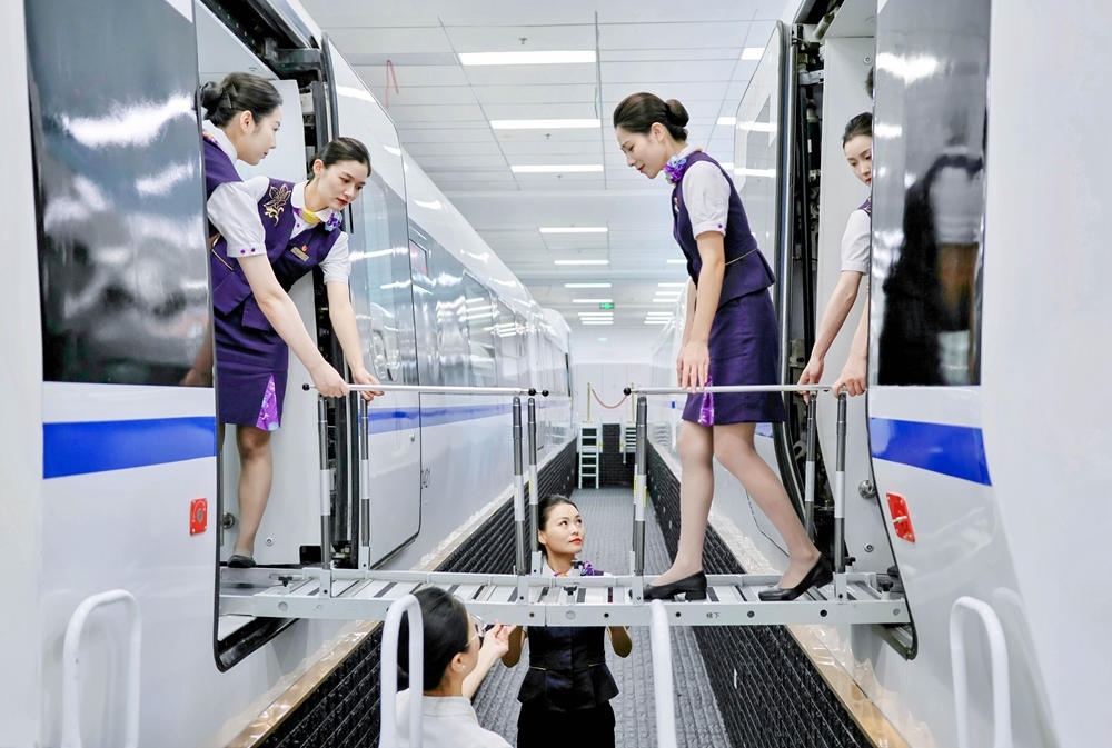 應(yīng)急處置培訓(xùn)。