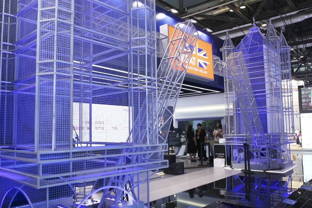 這是9月3日在國(guó)家會(huì)議中心綜合展區(qū)拍攝的英國(guó)展館。新華社記者 孫瑋彤 攝