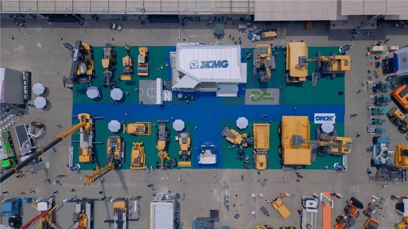 徐工集團(tuán)3000㎡的展區(qū)。 石偉攝影