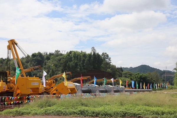 川氣東送二線天然氣管道工程施工現(xiàn)場。受訪者供圖