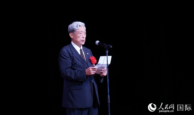 全華聯(lián)會(huì)長(zhǎng)何德倫發(fā)表致辭。人民網(wǎng) 蔣曉辰攝