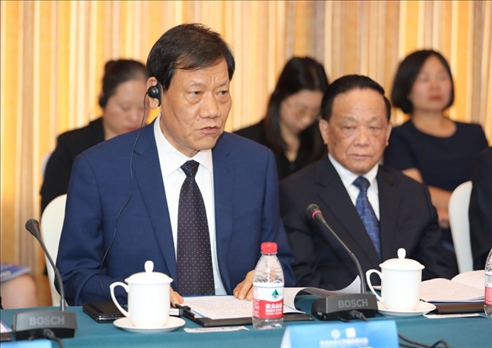 中國社會(huì)工作聯(lián)合會(huì)會(huì)長陳存根致辭。主辦方供圖