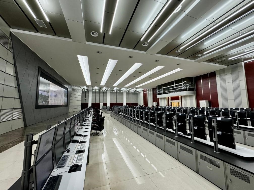 近日拍攝的公司管控中心。新華社記者 胡晨歡 攝