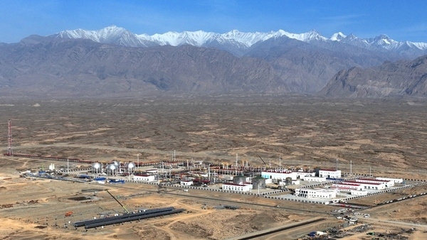 塔里木油田博孜天然氣處理廠。陳士兵 攝
