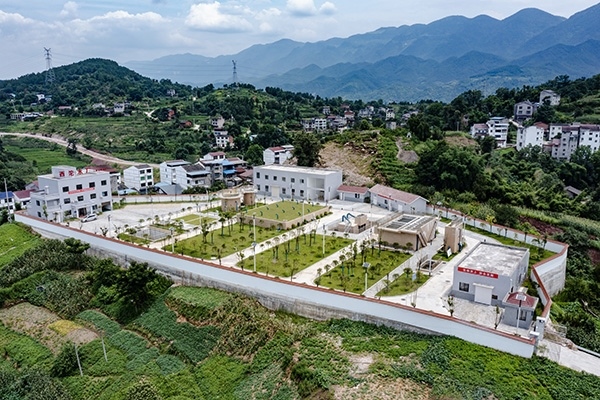 建成后的西沱鎮(zhèn)水廠。受訪者供圖