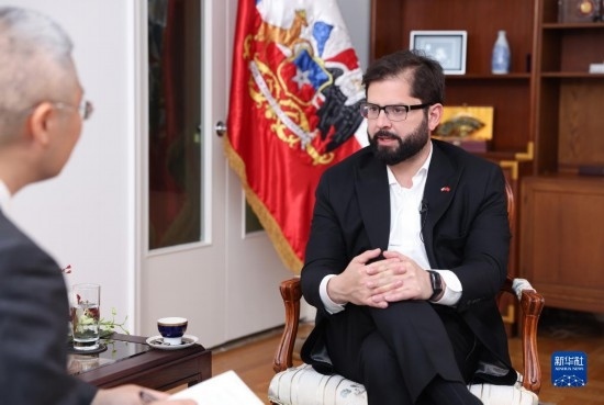 10月17日，智利總統(tǒng)博里奇在北京接受新華社記者專訪。新華社記者 呂帥 攝