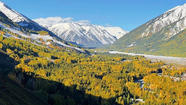 “新東方快車”沿途風(fēng)景。
