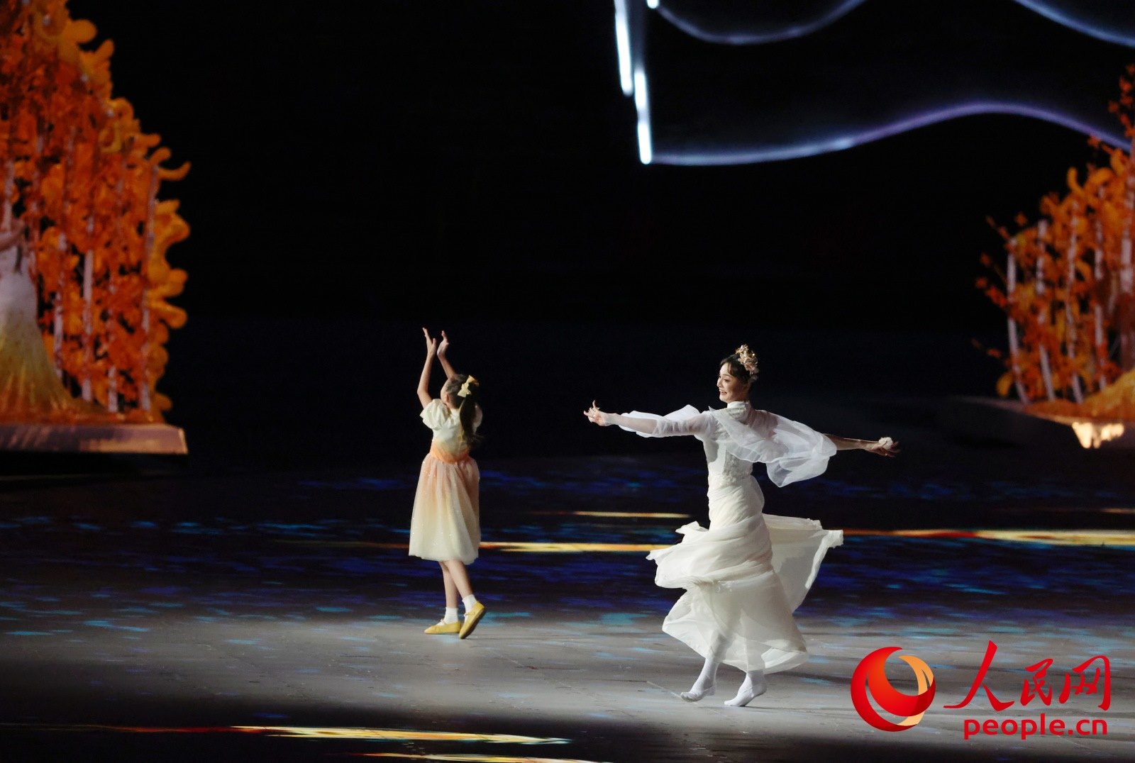 開(kāi)幕式現(xiàn)場(chǎng)。人民網(wǎng) 周靜圓攝