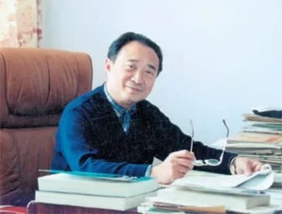 中年時的鐘萬勰。大連理工大學(xué)供圖