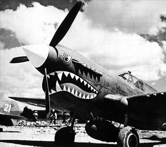 陳納德組織的美國(guó)志愿航空隊(duì)“飛虎隊(duì)”駐扎在芷江機(jī)場(chǎng)（資料照片）。新華社發(fā)