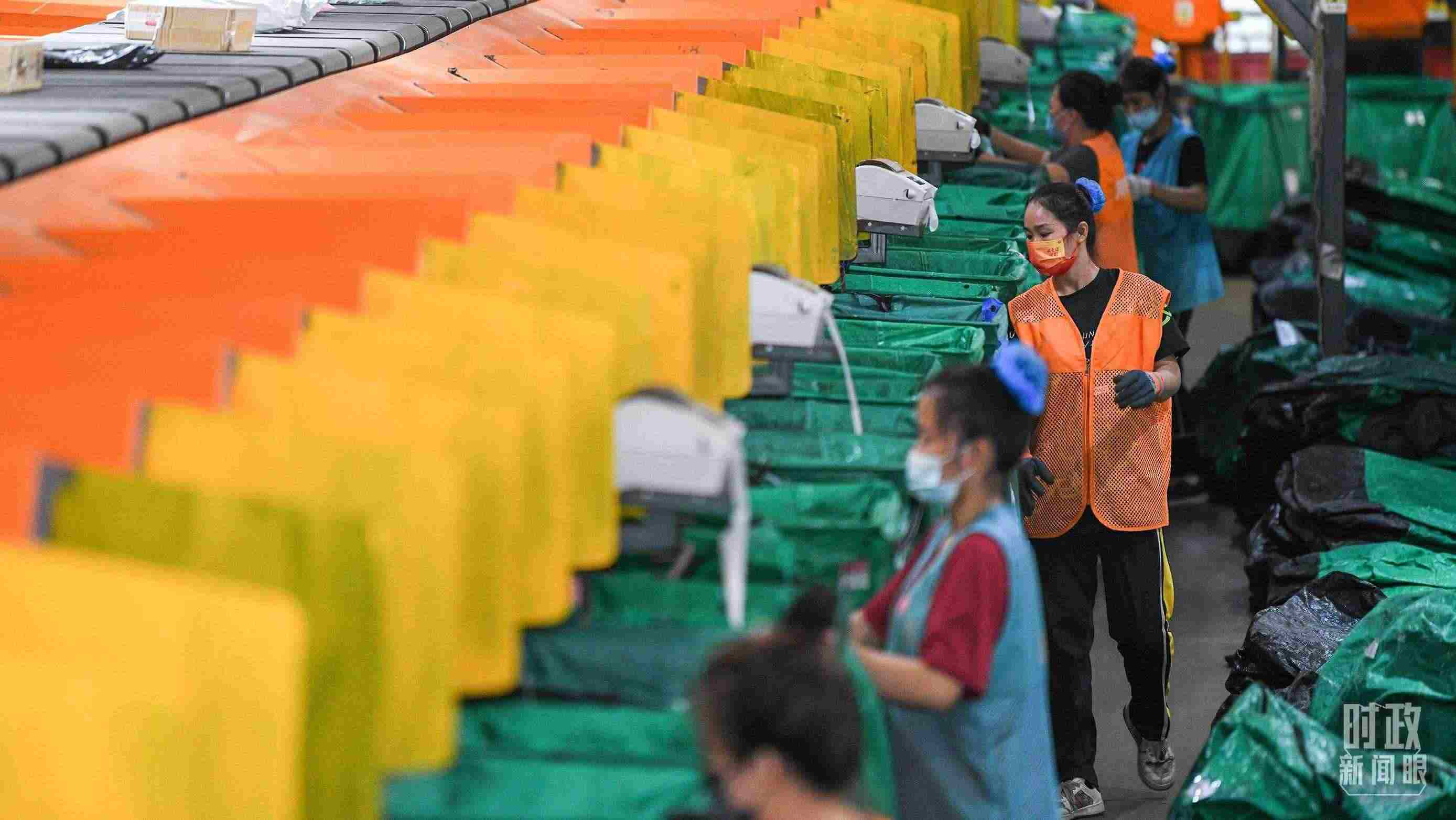 △今年“雙11”當(dāng)天全國(guó)快遞業(yè)務(wù)量達(dá)6.39億件。