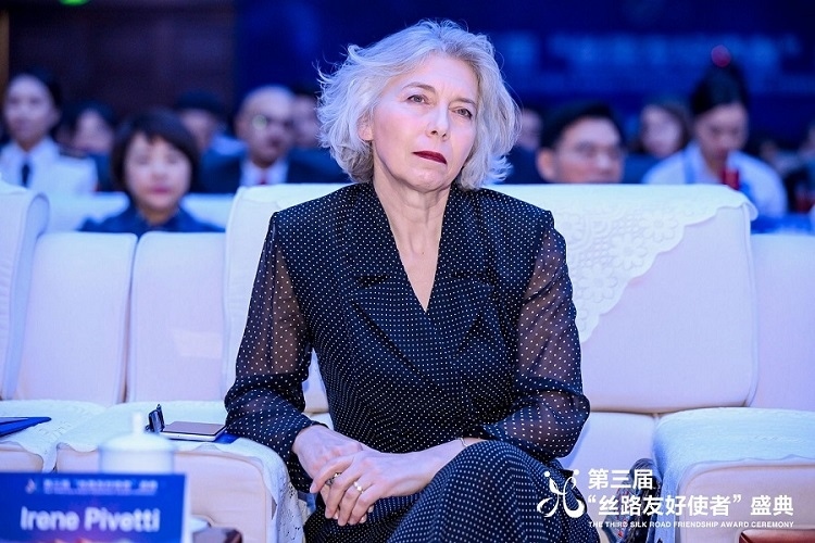 伊雷妮·皮韋蒂參加第三屆“絲路友好使者”盛典頒獎活動。主辦方供圖