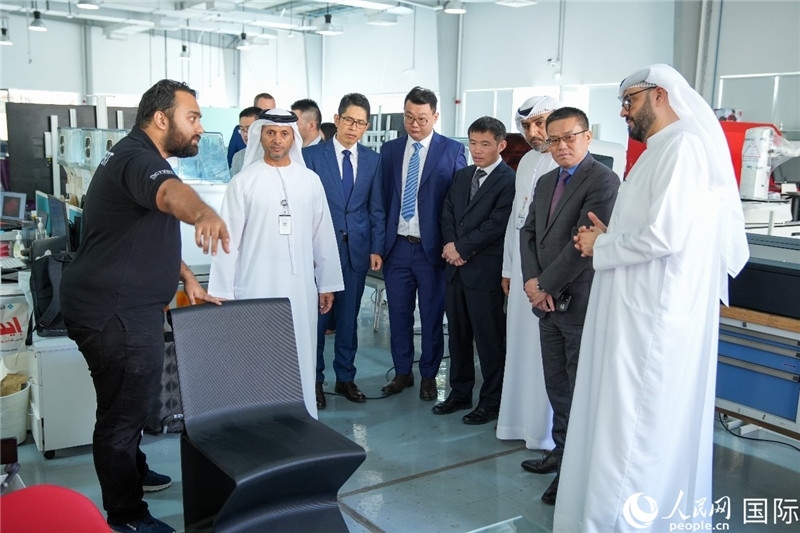 參觀培訓(xùn)中心。人民網(wǎng)塔里克·易卜拉欣攝