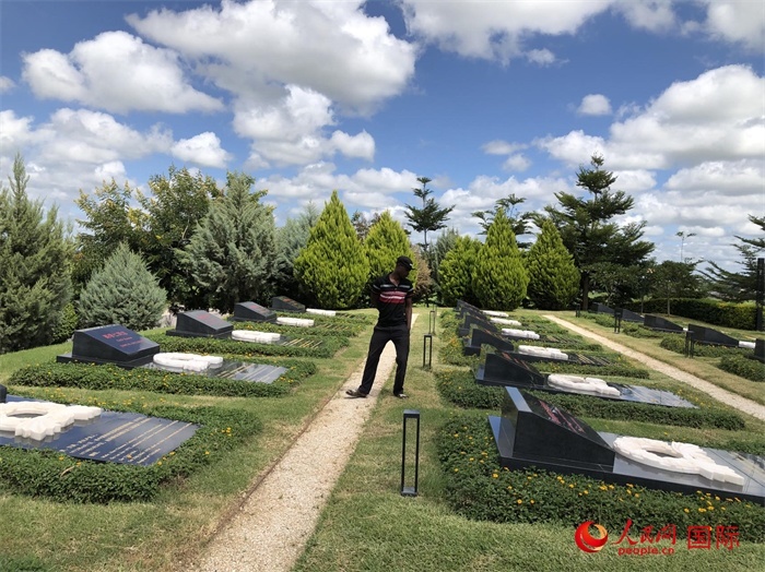 烈士園區(qū)。人民網(wǎng)記者 黃培昭攝