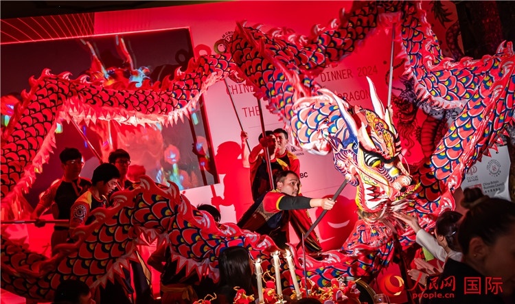 “共慶中國年 共享新機遇”破冰者新春晚宴現(xiàn)場盛況。人民網(wǎng) 郭錦標(biāo)攝