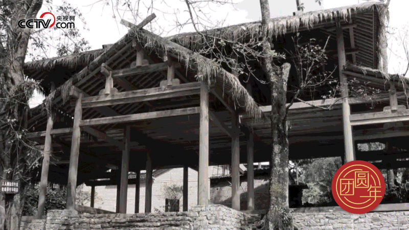 △ 云南省騰沖市清水鄉(xiāng)三家村的司莫拉佤族村曾經(jīng)是貧困村，隨著國(guó)家脫貧攻堅(jiān)、鄉(xiāng)村振興的推進(jìn)，這個(gè)小村寨舊貌換新顏，變成了名副其實(shí)的美麗鄉(xiāng)村。