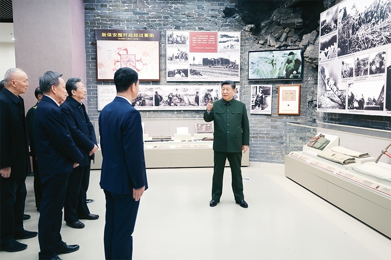 2024年2月1日至2日，中共中央總書(shū)記、國(guó)家主席、中央軍委主席習(xí)近平來(lái)到天津，看望慰問(wèn)基層干部群眾。這是2日上午，習(xí)近平在平津戰(zhàn)役紀(jì)念館考察。 新華社記者 鞠鵬/攝