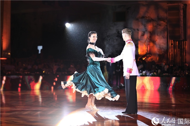 第五屆“克里姆林宮杯”國(guó)標(biāo)舞錦標(biāo)賽現(xiàn)場(chǎng)。于子恒攝