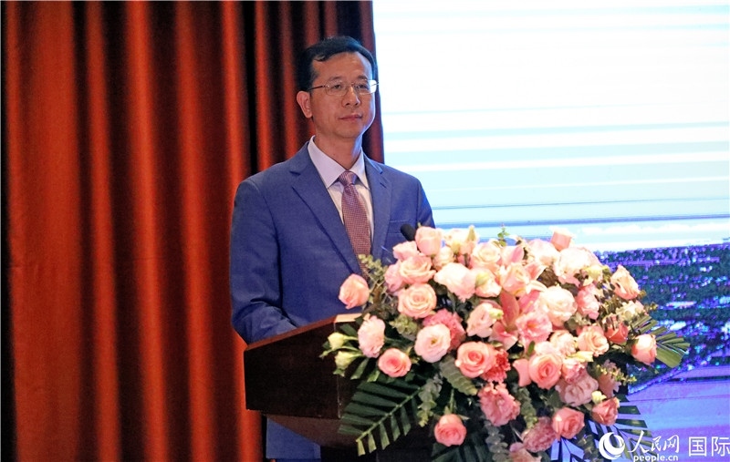 外交部外事管理司副司長(zhǎng)姚紹俊在宣介會(huì)上致辭。人民網(wǎng)記者趙益普