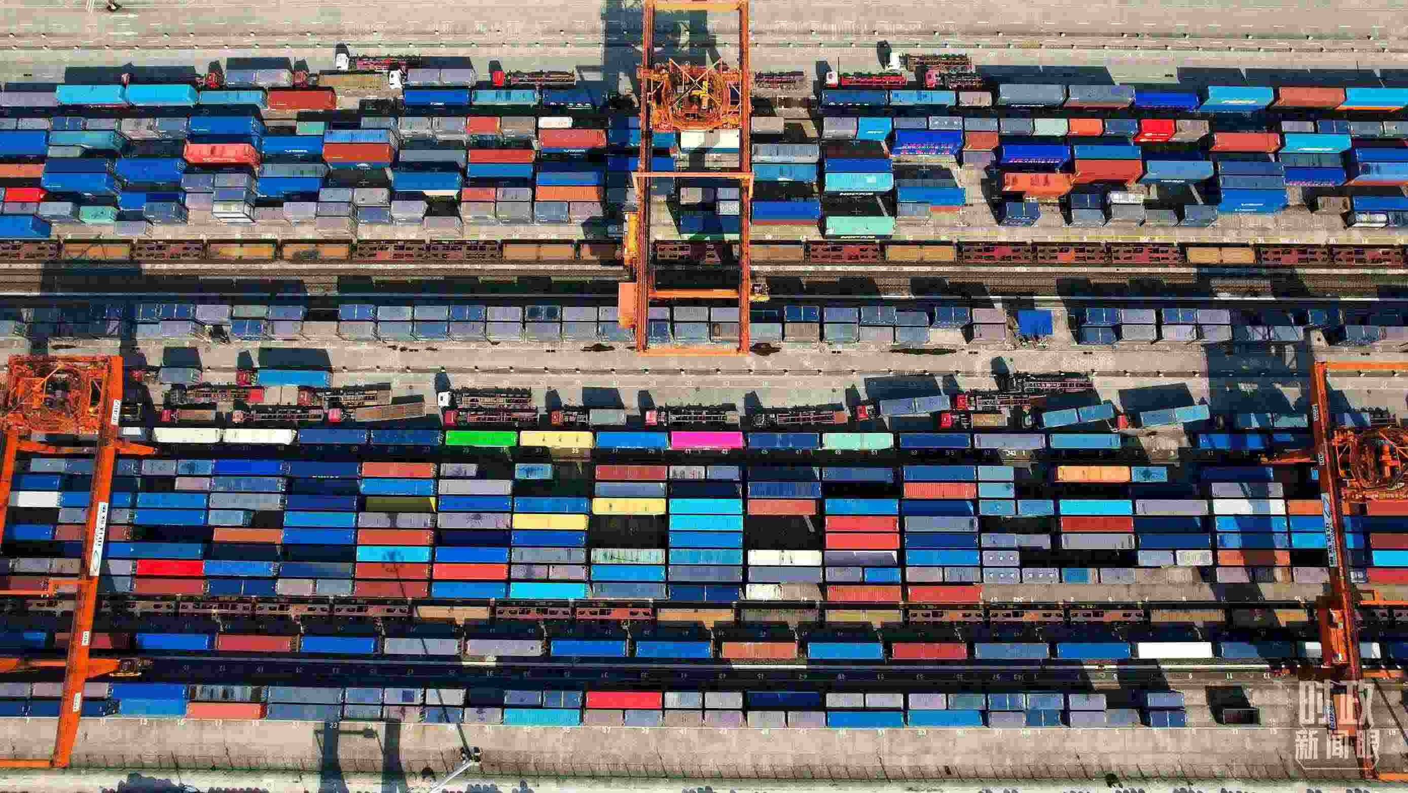 △重慶國際物流樞紐園區(qū)。（總臺央視記者范凱拍攝）