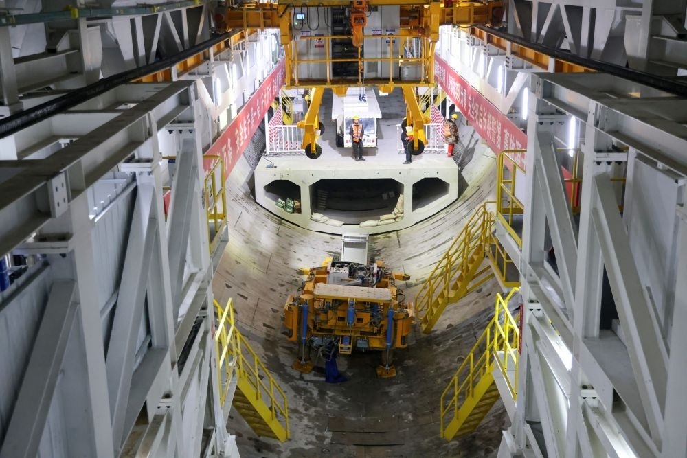 2024年2月16日，中鐵十四局集團的建設者在京唐城際鐵路運潮減河隧道施工。新華社記者 邢廣利 攝