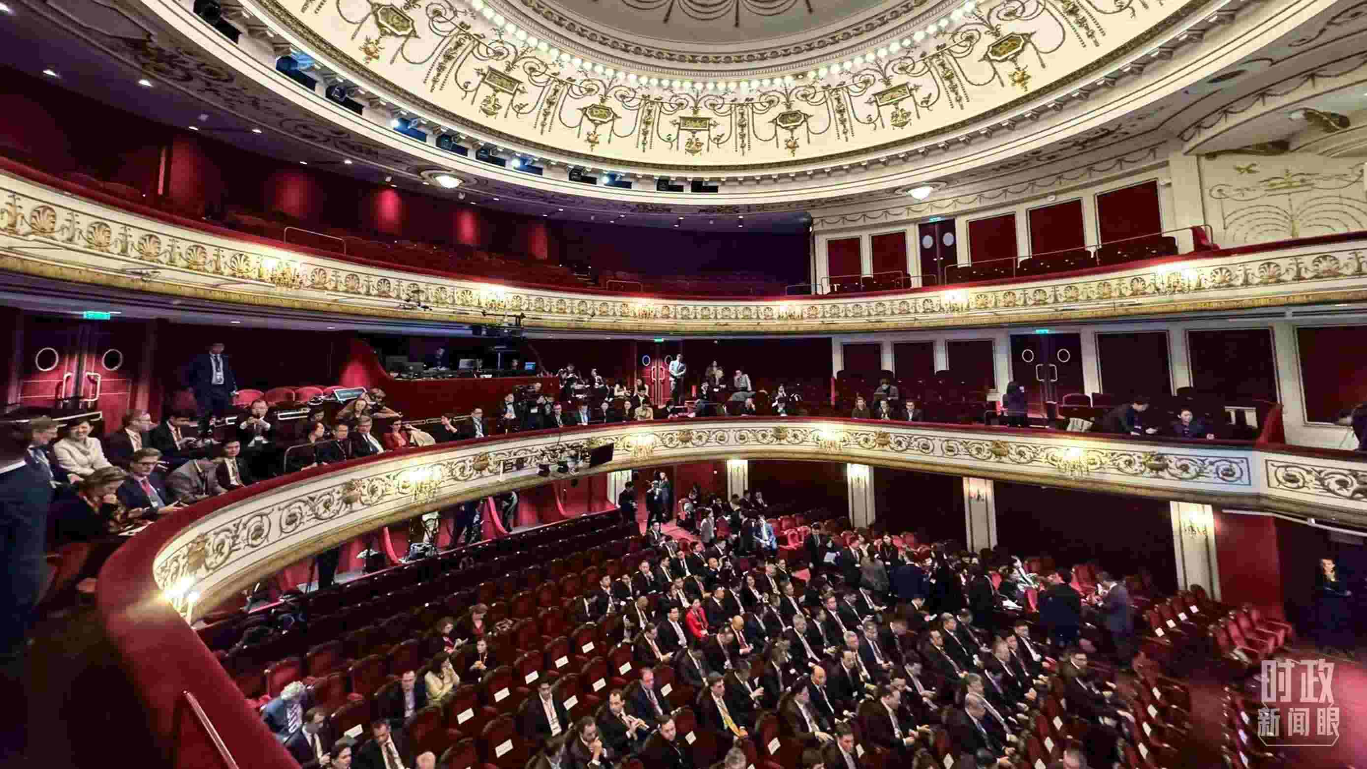 △馬里尼劇院。（總臺(tái)央視記者蔣碩拍攝）