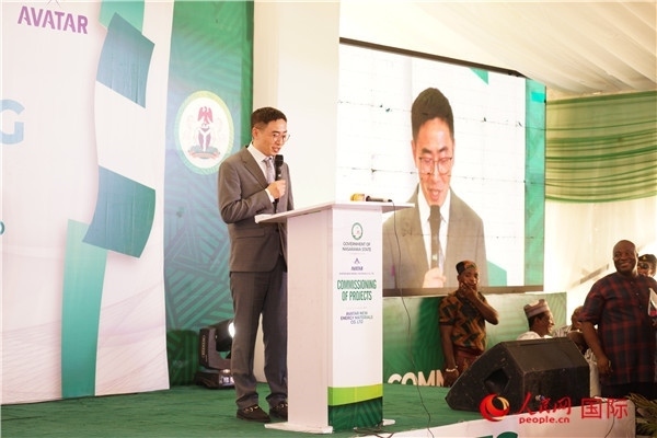 阿凡達新材料有限公司執(zhí)行董事朱興建致辭。人民網記者 姜宣攝