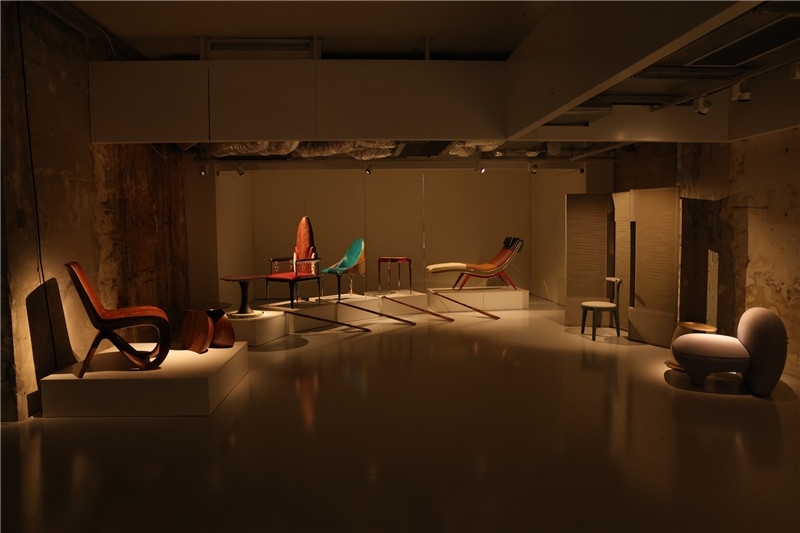 《新生萬物-中國非遺與當(dāng)代設(shè)計(jì)展》展廳。陽光媒體集團(tuán)供圖