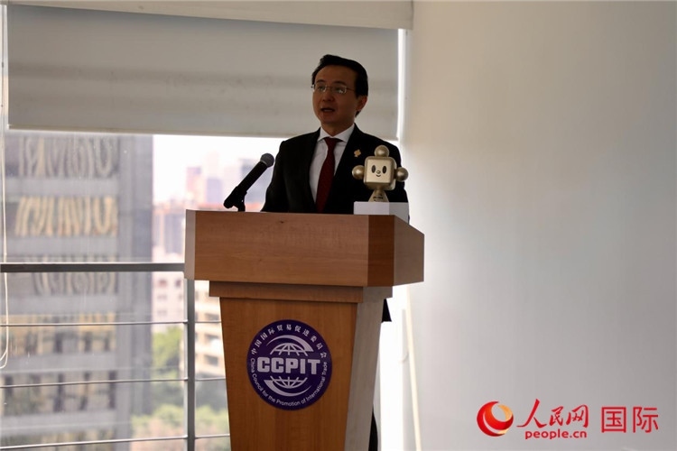 中國駐墨西哥大使張潤發(fā)表講話。人民網(wǎng) 埃內(nèi)斯托·多明戈斯攝