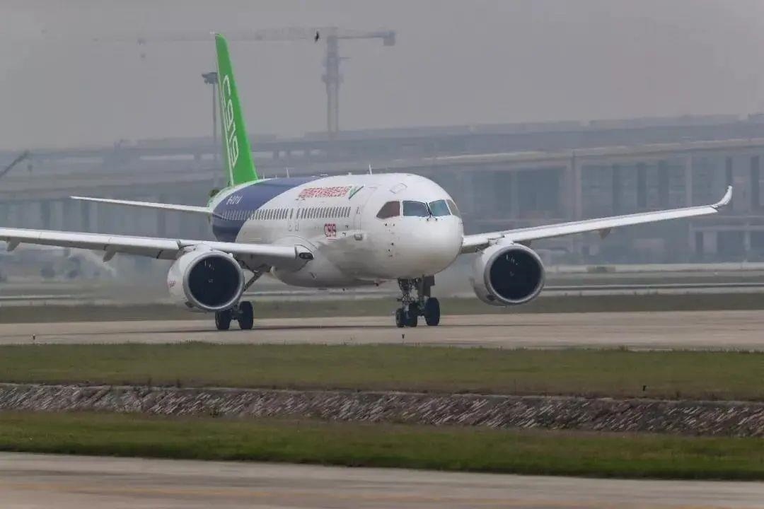 從一扇“門”、一座“城”、兩張“網(wǎng)”，看浦東新區(qū)改革常新