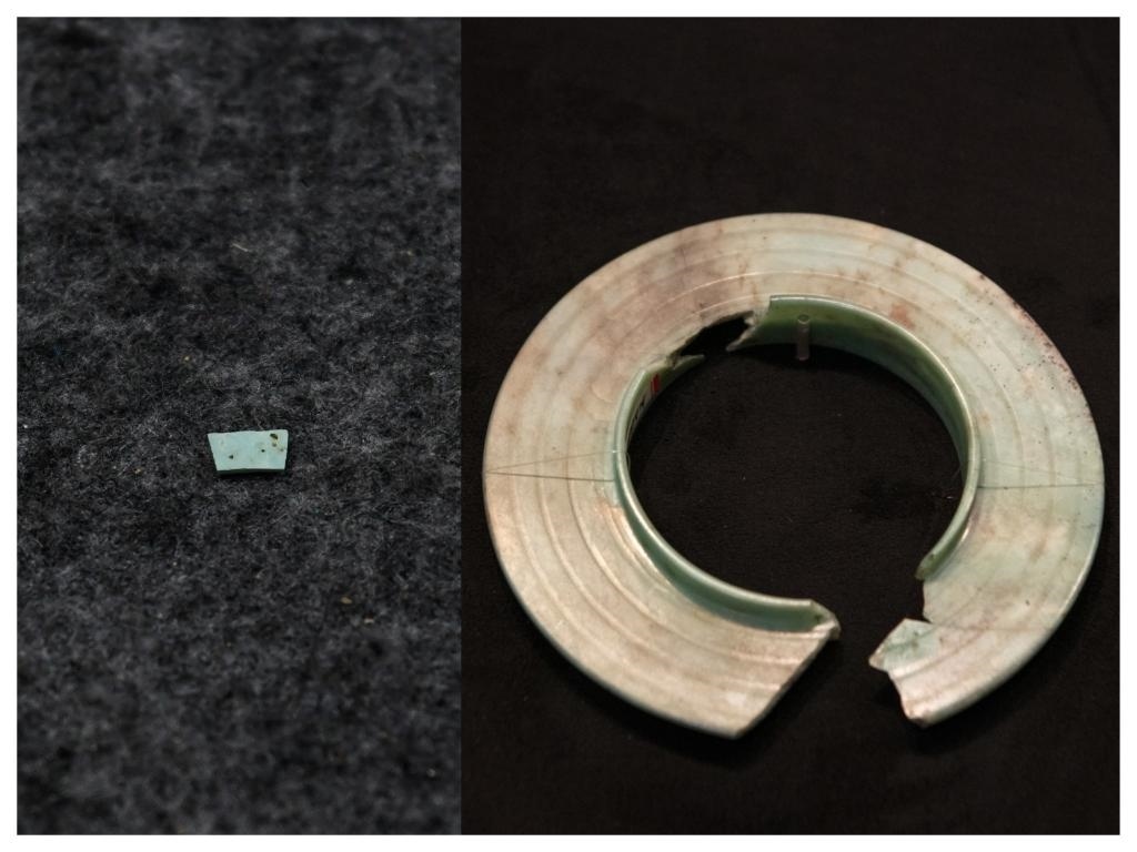 拼版照片：左圖為2024年7月10日拍攝的三星堆遺址出土的綠松石片（新華社記者王曦 攝），右圖為2024年7月21日在三星堆博物館文物保護與修復(fù)館拍攝的有領(lǐng)玉璧（新華社記者唐文豪 攝）。