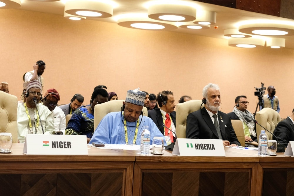 1月20日，與會代表出席在烏干達首都坎帕拉舉行的不結(jié)盟運動第19次峰會閉幕式。新華社發(fā)（阿佳拉·納瓦達攝）