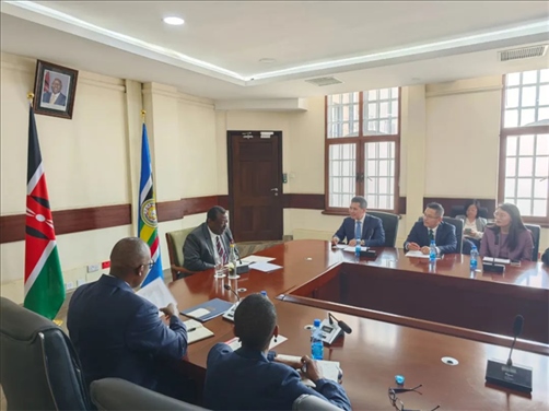 （座談會(huì)現(xiàn)場(chǎng)。駐肯使館供圖）