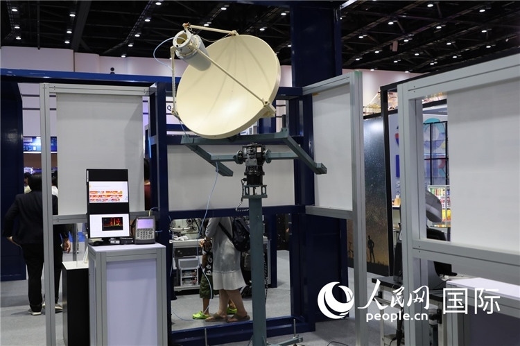 泰國衛(wèi)星設(shè)備。人民網(wǎng)記者 簡承淵攝